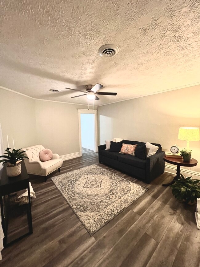 Photo - 635 5th St Unit 635