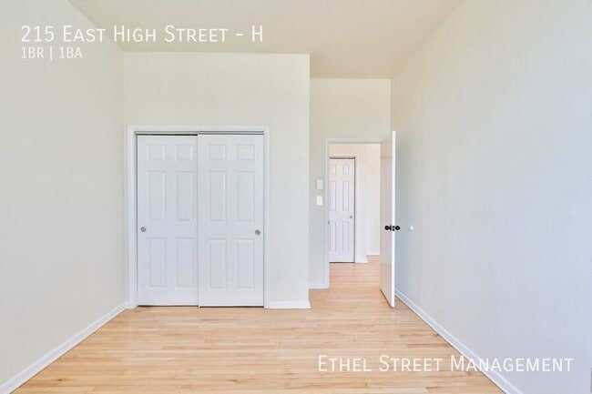 Photo - 215 E High St Unit H