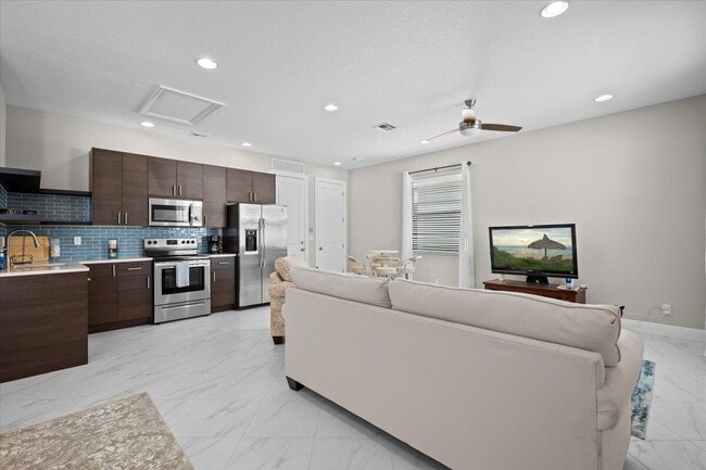 Photo - 5013 Grandiflora Rd