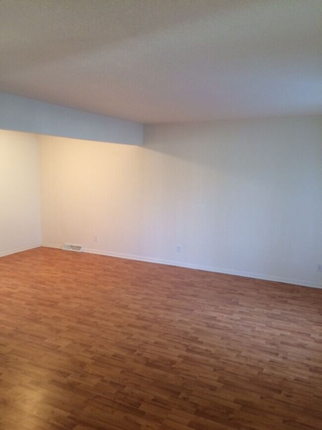 Photo - 5541-5547 Christopher Ct Unit 5547