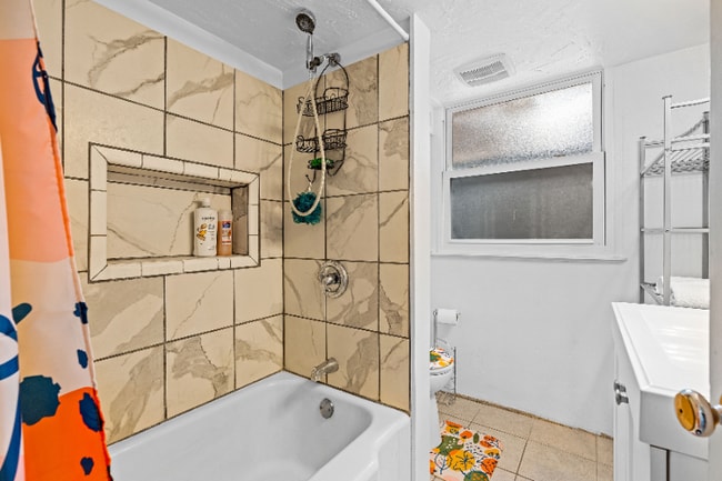 Photo - 470 Edith Ave S