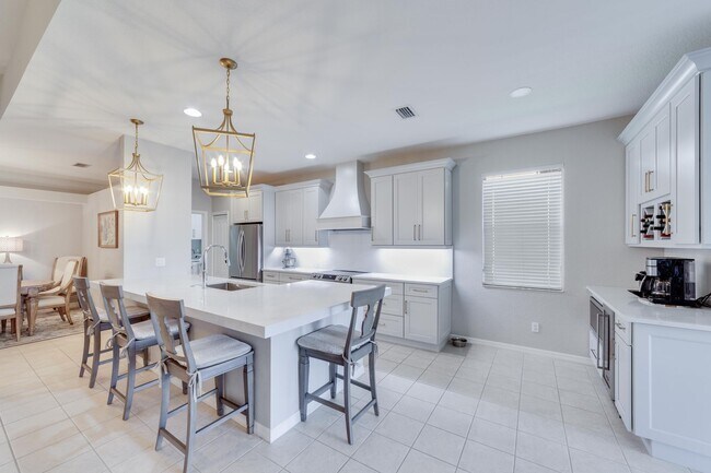 Photo - ANNUAL RENTAL - 3 BED + DEN / 2 BATH HOME ...