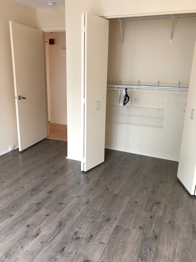 Photo - 1640 Maple Ave Unidad 502