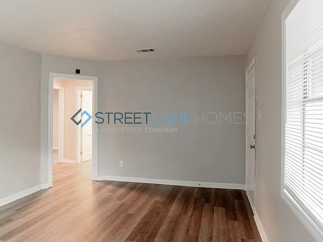 Photo - 18 Taylor St