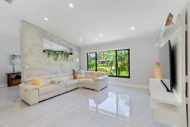 Photo - 12364 85th Rd N