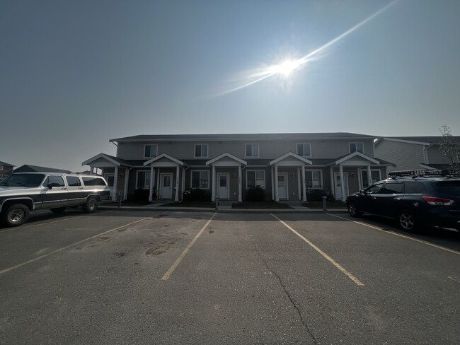 Building Photo - 10904-10102 102 Ave