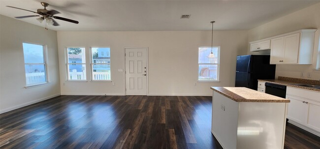 Photo - 6206 Lacey Oak Dr