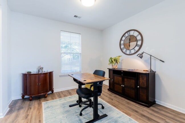 Photo - Three Bedroom Updated Townhome in Bluffton Park!