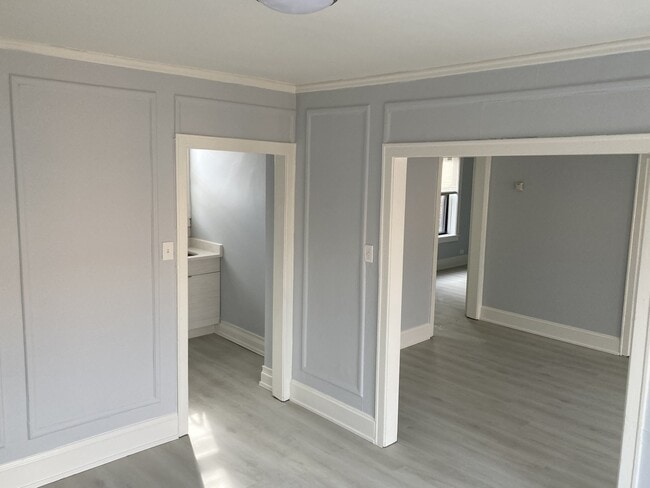 Photo - 7325 N Honore St Unit 3B