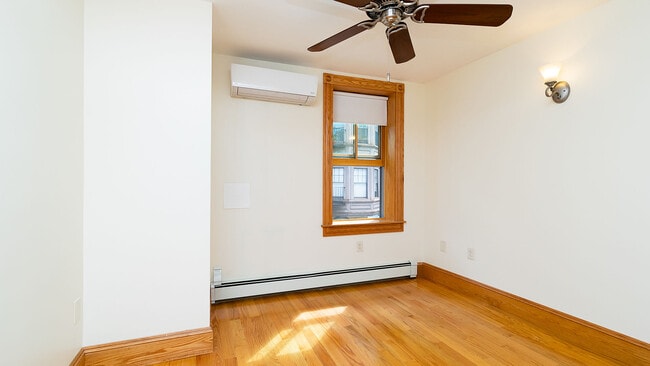 Photo - 29 Phillips St Unit 3