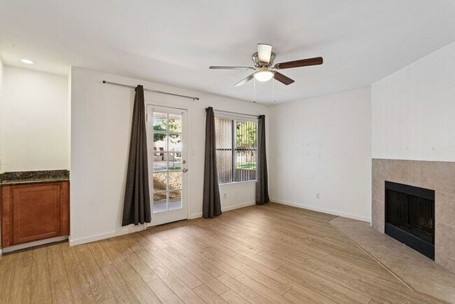 Photo - Apply Here WWW.RENTREDBRICK.COM