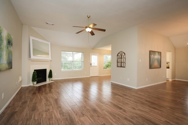 Photo - 208 Armand Bay Dr