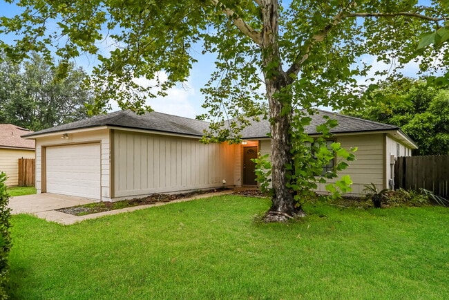 1364 Trotters Walk Way