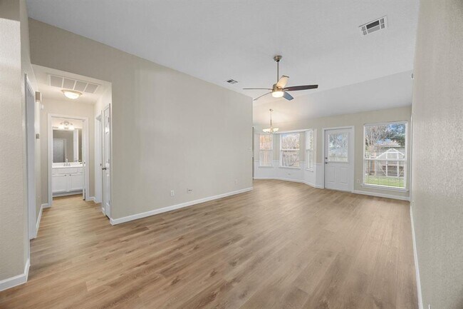 Photo - 109 Rosemary Cove