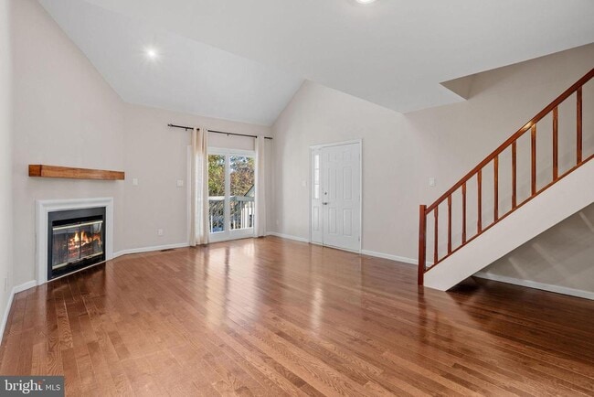 Photo - 319 Park Pl Dr