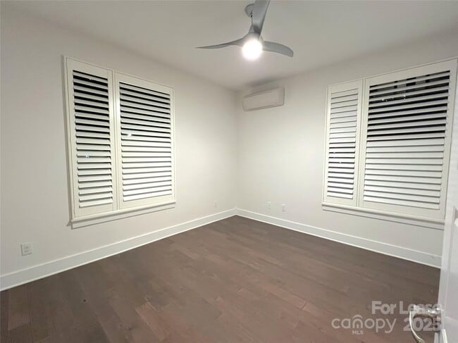 Photo - 211 Doggett St