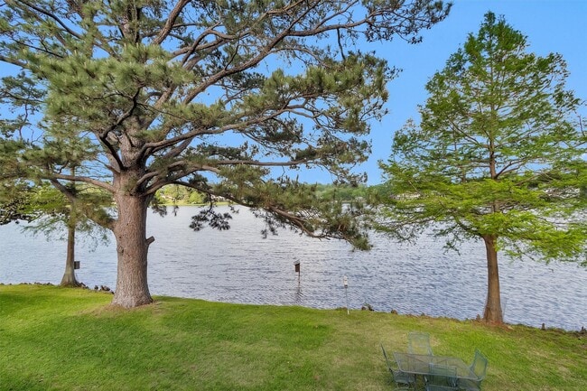 Photo - 1502 Wimbledon Dr