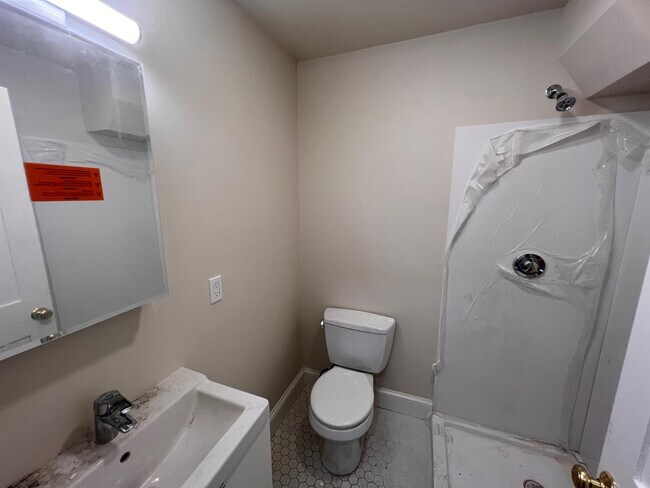 Photo - 225 Albion St