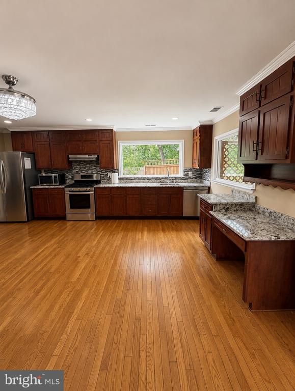 Photo - 816 Crothers Ln