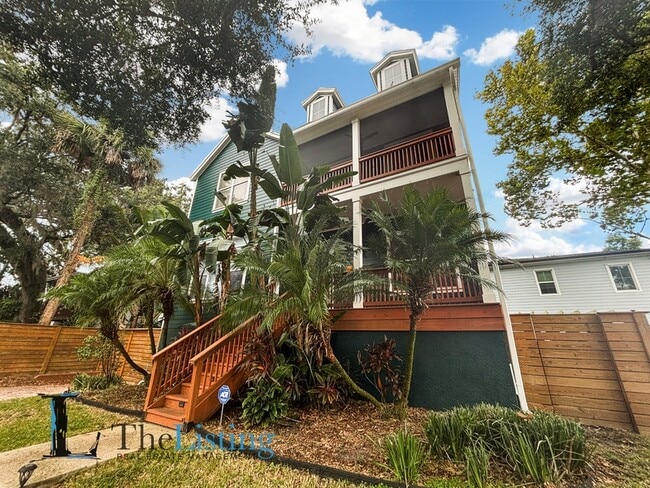 Photo - 827 Meridale Ave