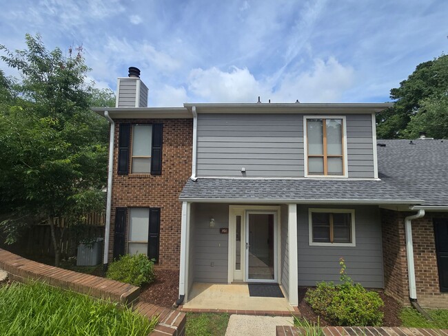Meticulously Kept 2BR, 3BA Townhome with D... - Meticulously Kept 2BR, 3BA Townhome with D...