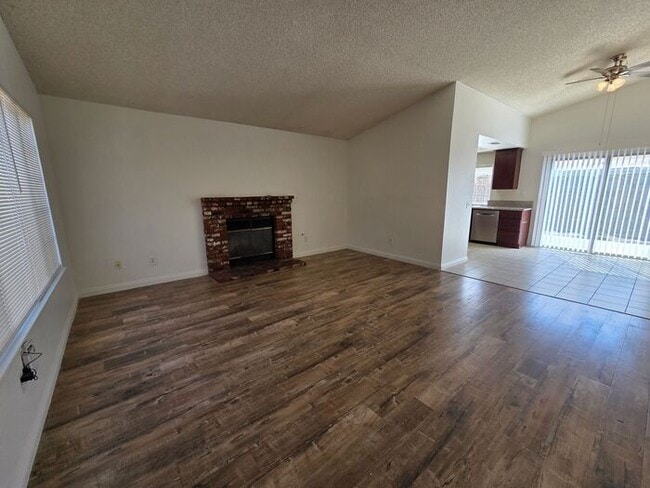 Photo - New Listing!