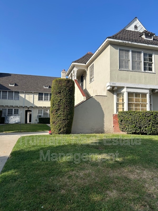 Building Photo - 1451 E Broadway Unit B