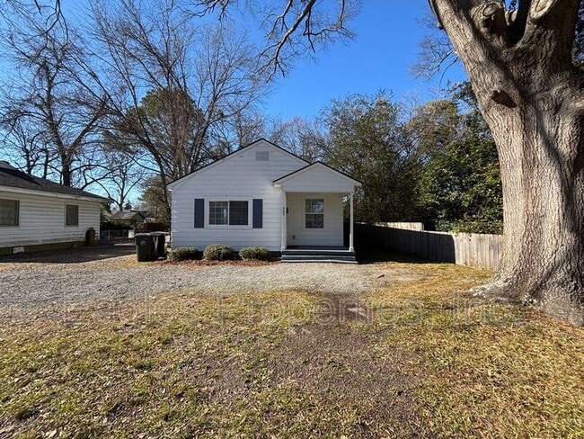 Photo - 905 N Pineview Ave