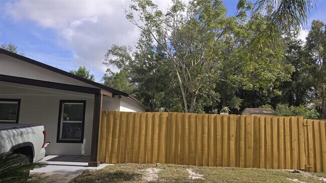 Photo - 485 S Goodwin St House