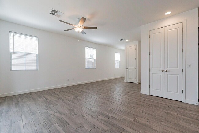 Photo - 5538 S Dillon