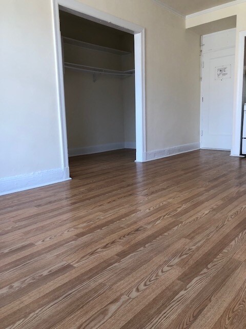 Photo - 3335 W Diversey Ave