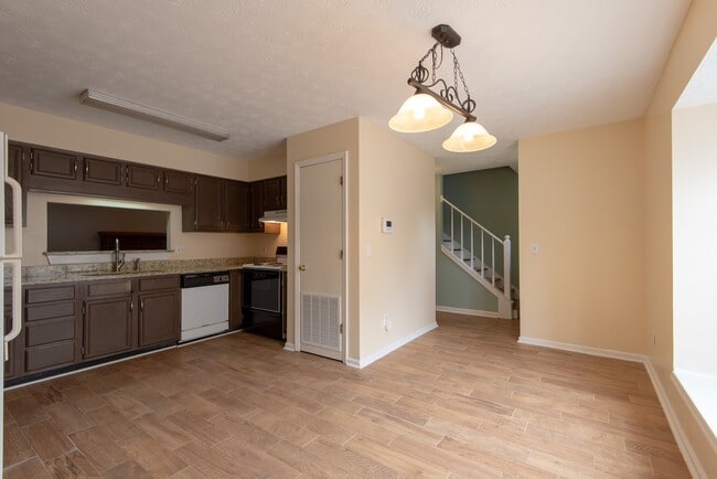 Photo - Chinook Street Townhome