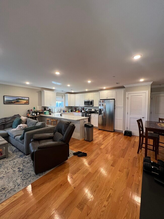Photo - 118 Holland St Unit 1L