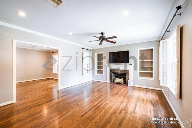 Photo - 2139 Dryden Rd