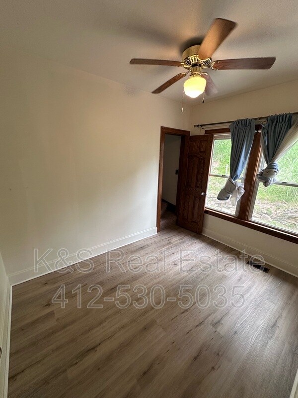 Photo - 204 Shoup St