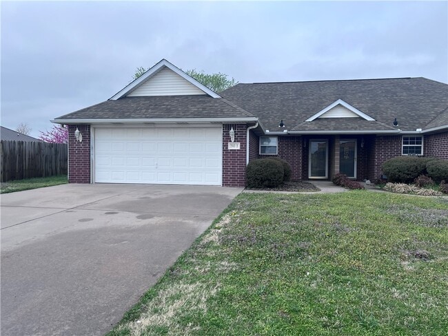 Building Photo - 2060 Ravenwood Blvd