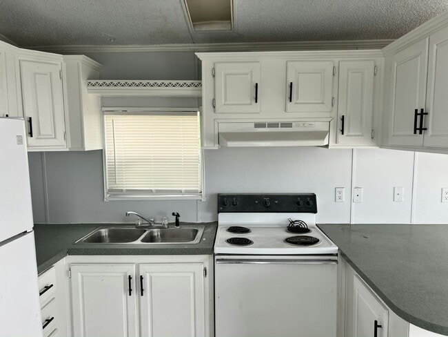 Photo - 2234 Chicago Cubs St