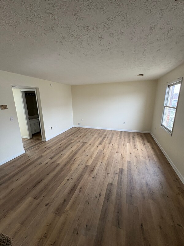 Photo - 304 S Keeneland Dr