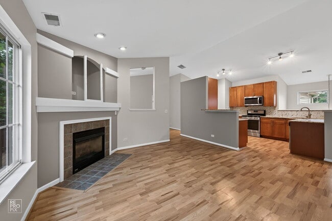 Photo - 268 Southwicke Dr