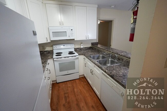 Photo - 200 Pilgrims Way Unit 21