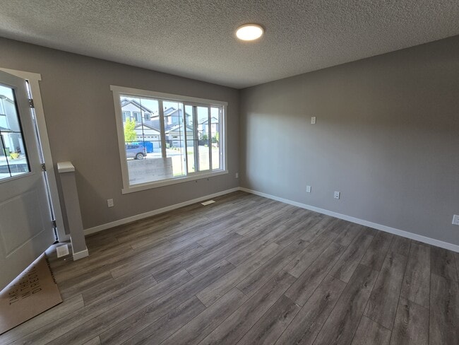 Photo - 1009 Cy Becker Rd NW