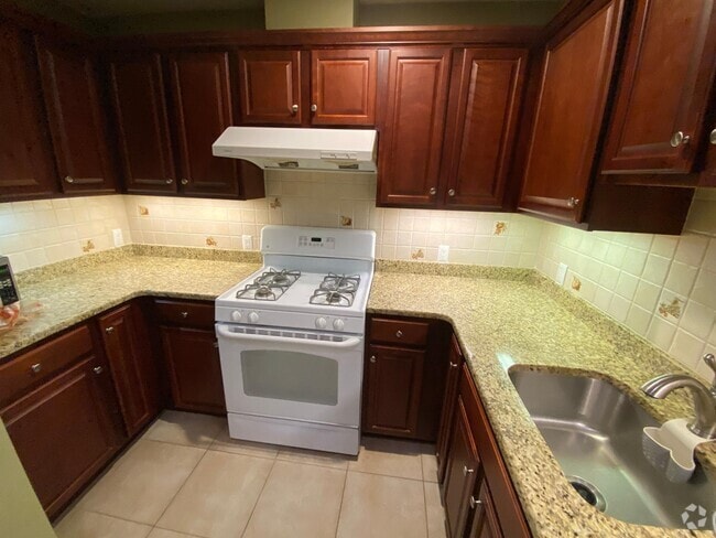 Building Photo - 1943 US-22 Unit 2 Rental