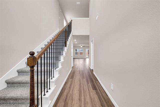 Photo - 504 Weller Rd