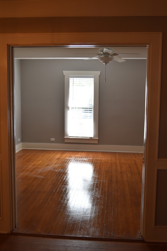Photo - 423 S Main St