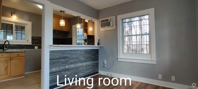 Building Photo - 614-1 Jeffrey St Rental