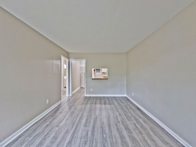 Photo - Fountain Blue Apartments