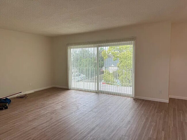 Photo - 510 E Cypress Ave