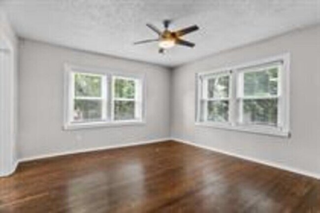 Photo - 4104 Warwick Blvd