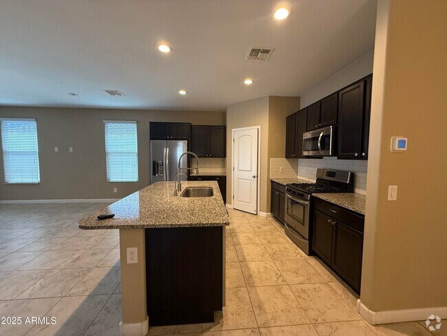 Building Photo - 10743 W Bronco Trail Rental