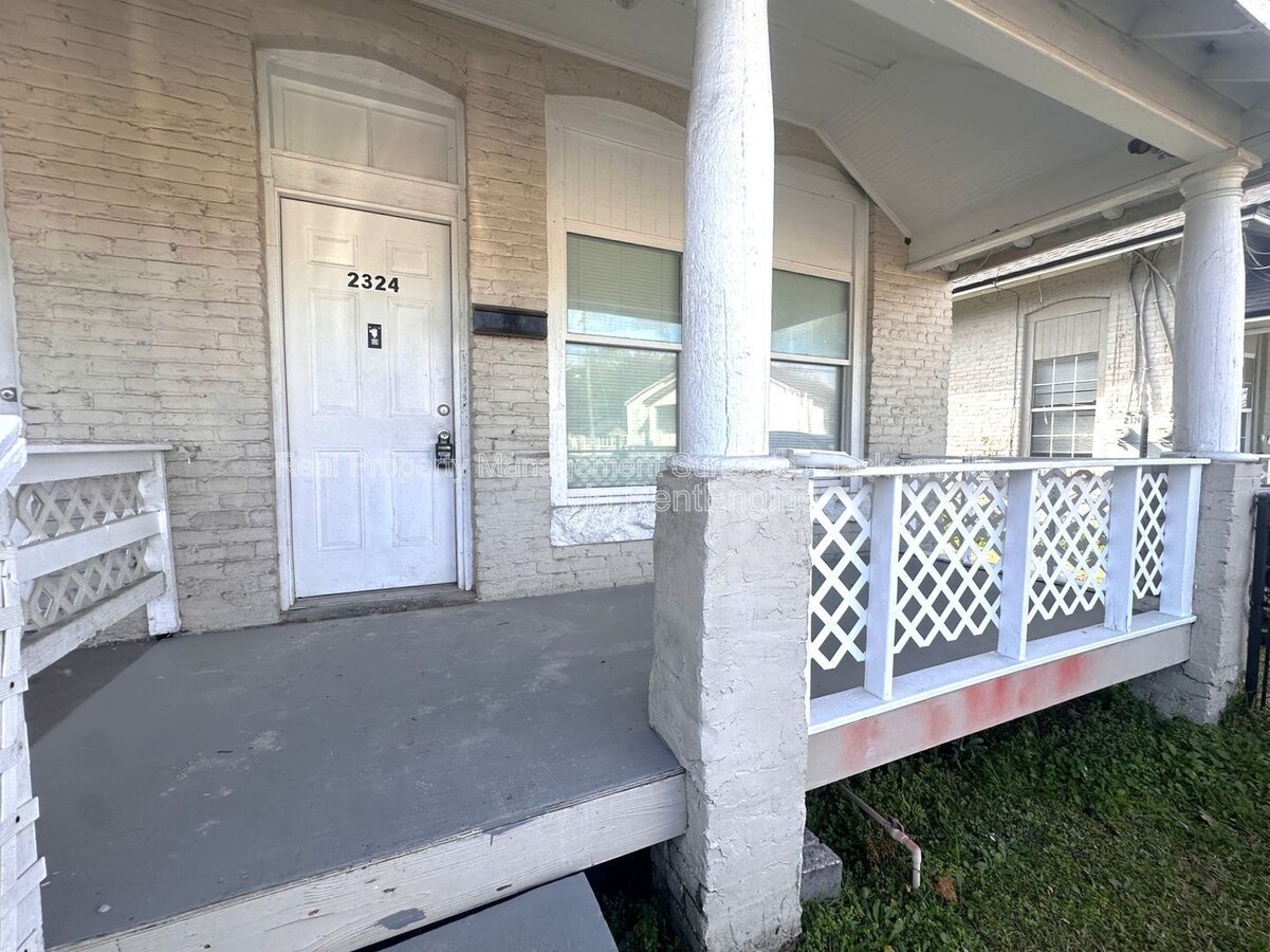 Photo - 2324 Moncrief Rd